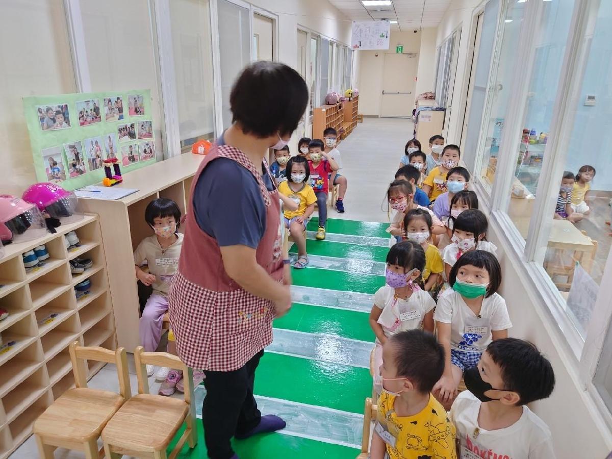 line_album_校外教學遊覽車宣導演練_231004_19