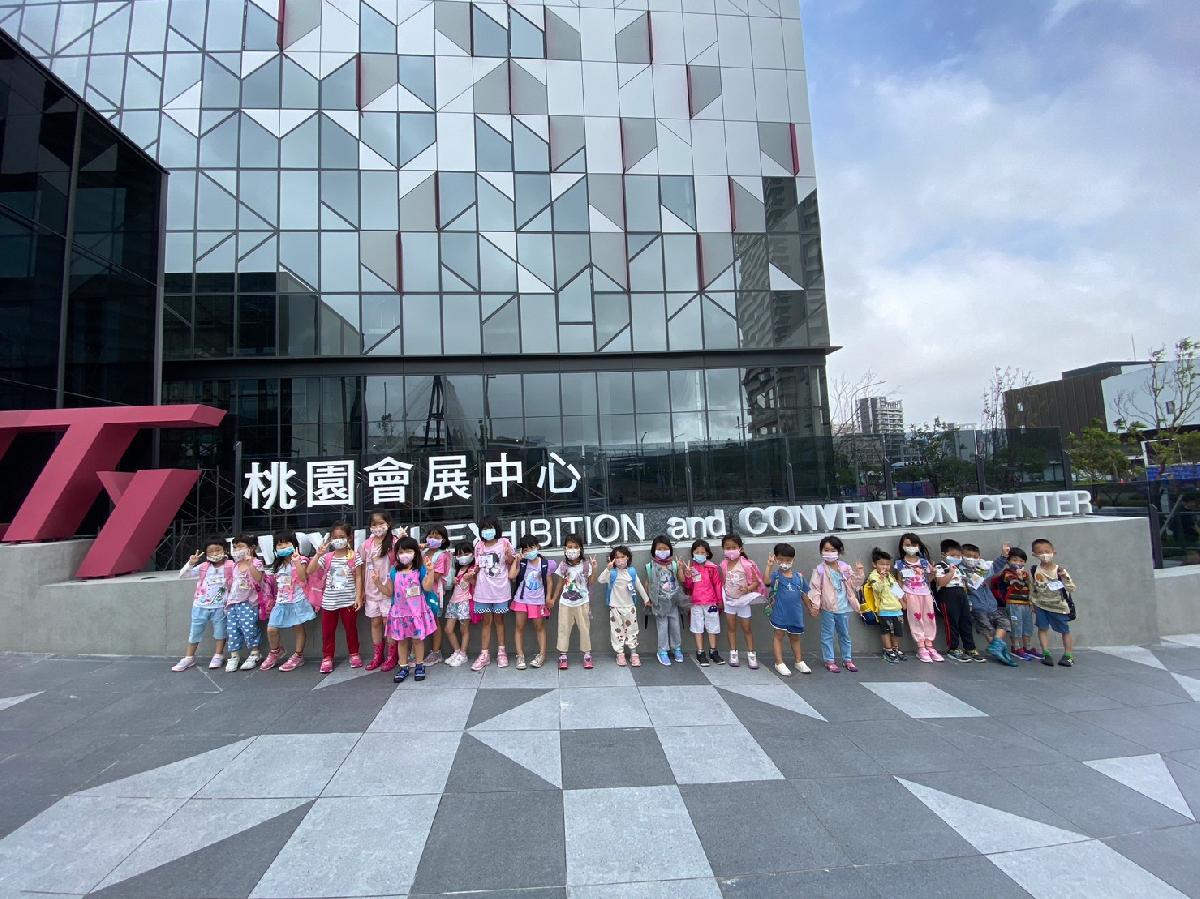 line_album_2023105_231005_18