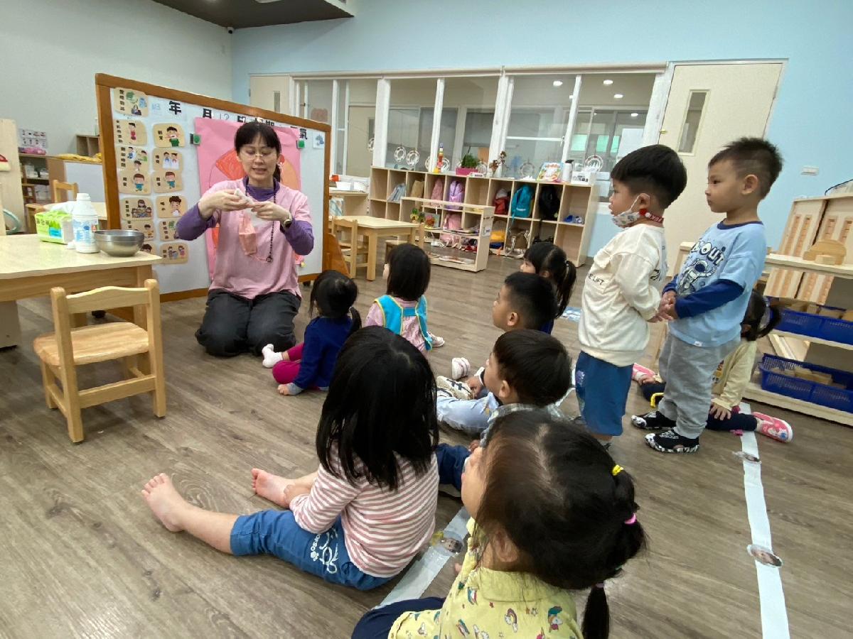 我們一起練習把碗擦乾淨~我會自己做!