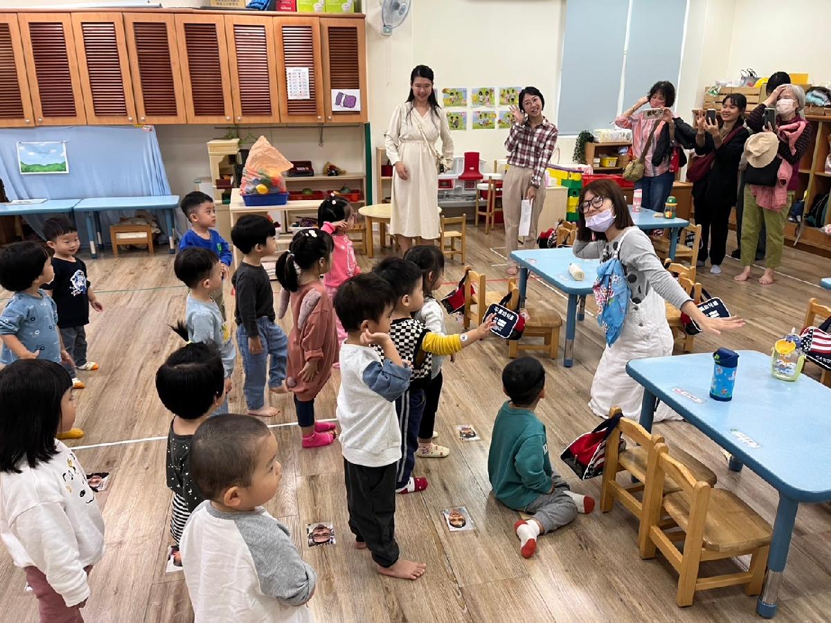 fff8fd22-4ed7-48f9-a2bb-35e41fa1ca9b