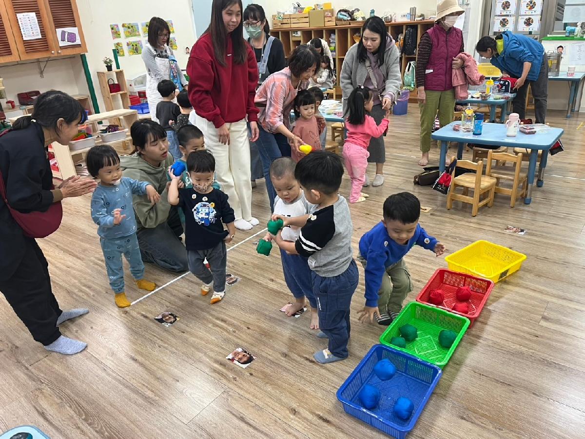 c649ef7c-334b-4a6c-b90b-3dcf3b3d03f3