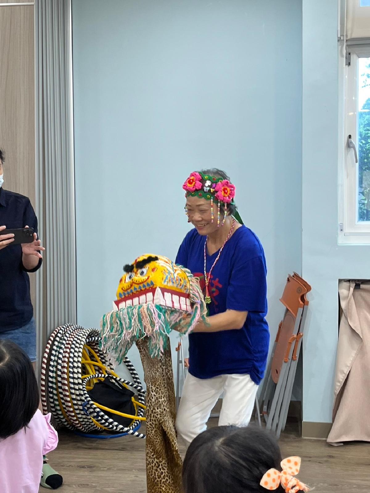 line_album_2024122義民方口獅庄頭展演_241203_14