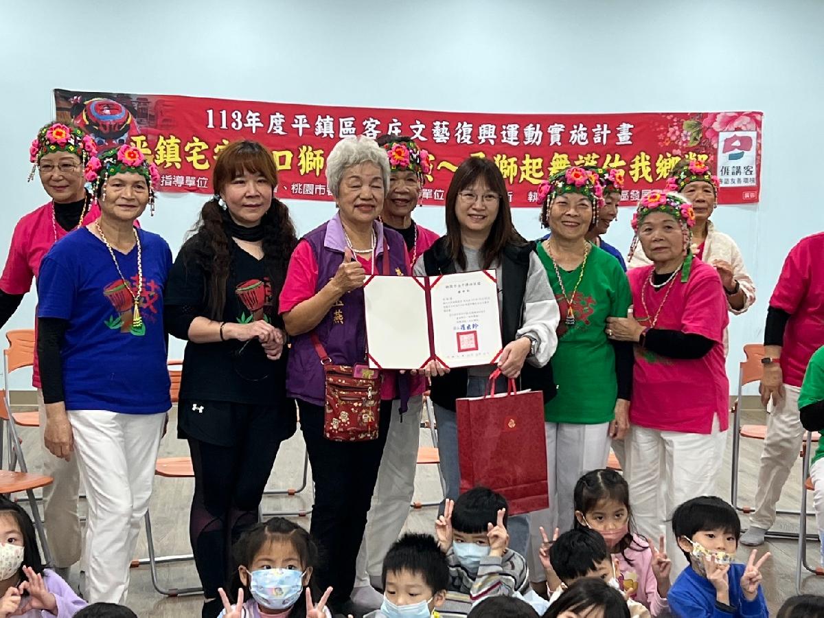 line_album_2024122義民方口獅庄頭展演_241203_7