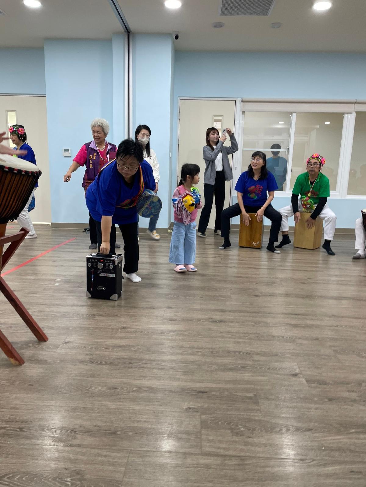 line_album_2024123 _1_241203_22