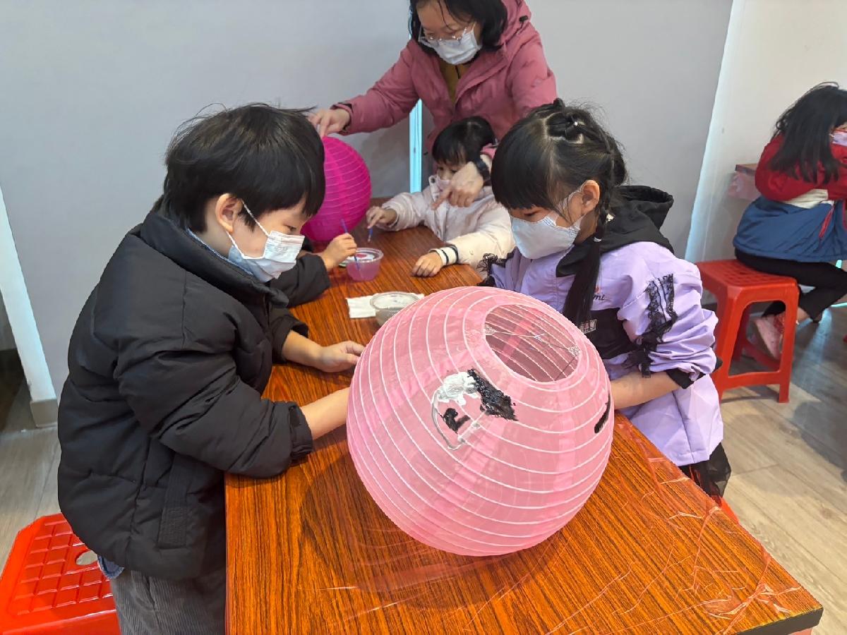 親愛班課程活動-花燈 (9)