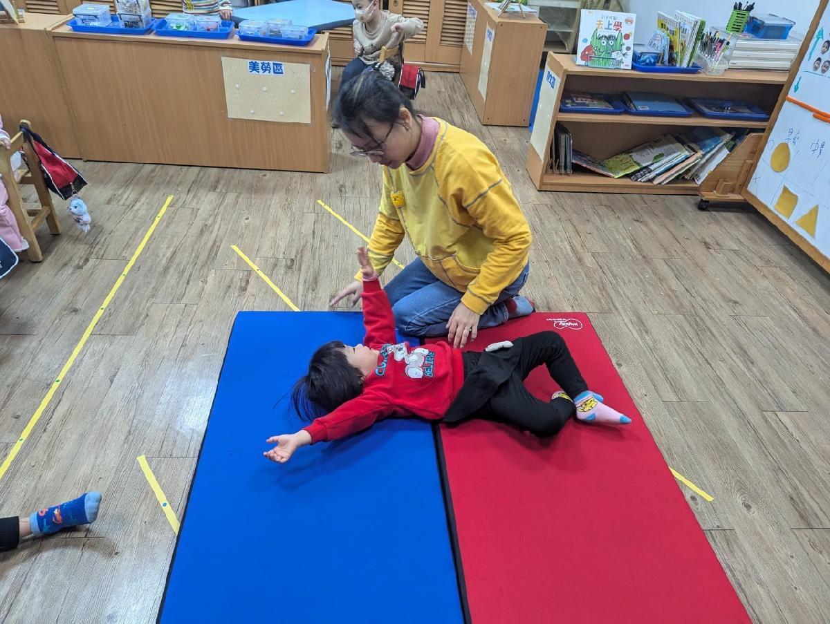 line_album_20241202團討.運動.學習區_241203_93