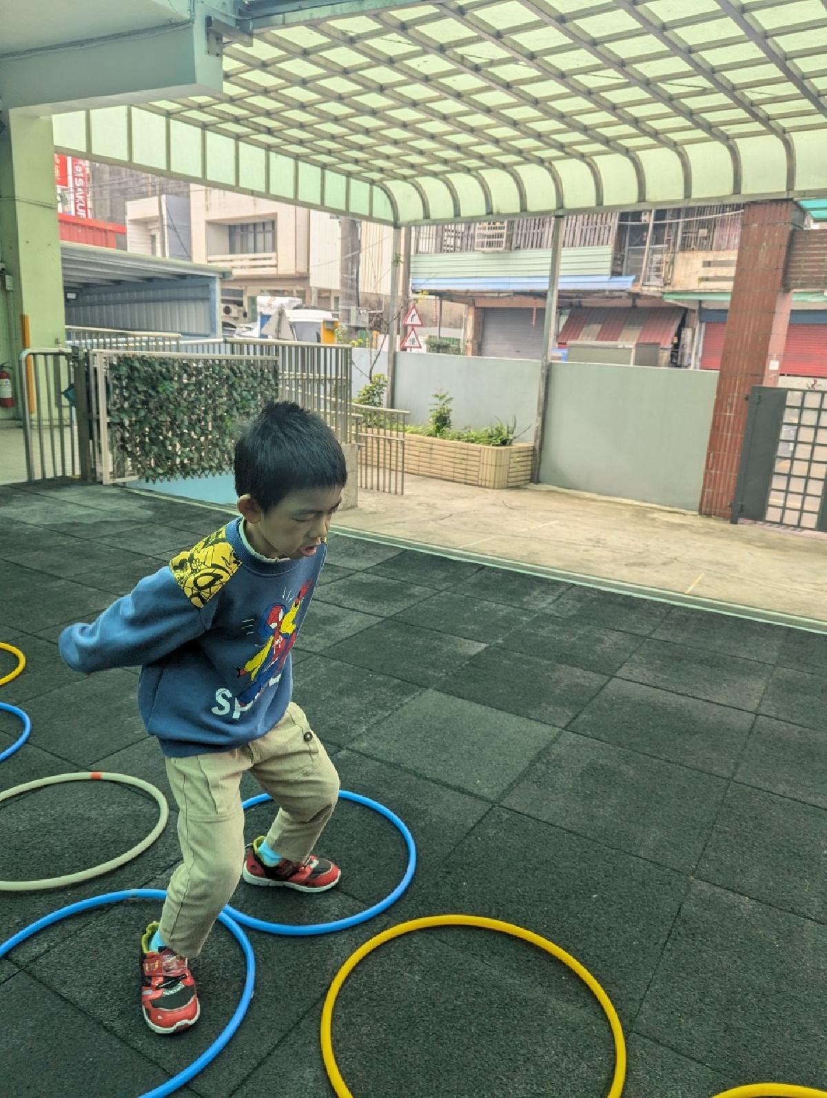 line_album_20241216運動.團討.學習區.剪刀_241216_142