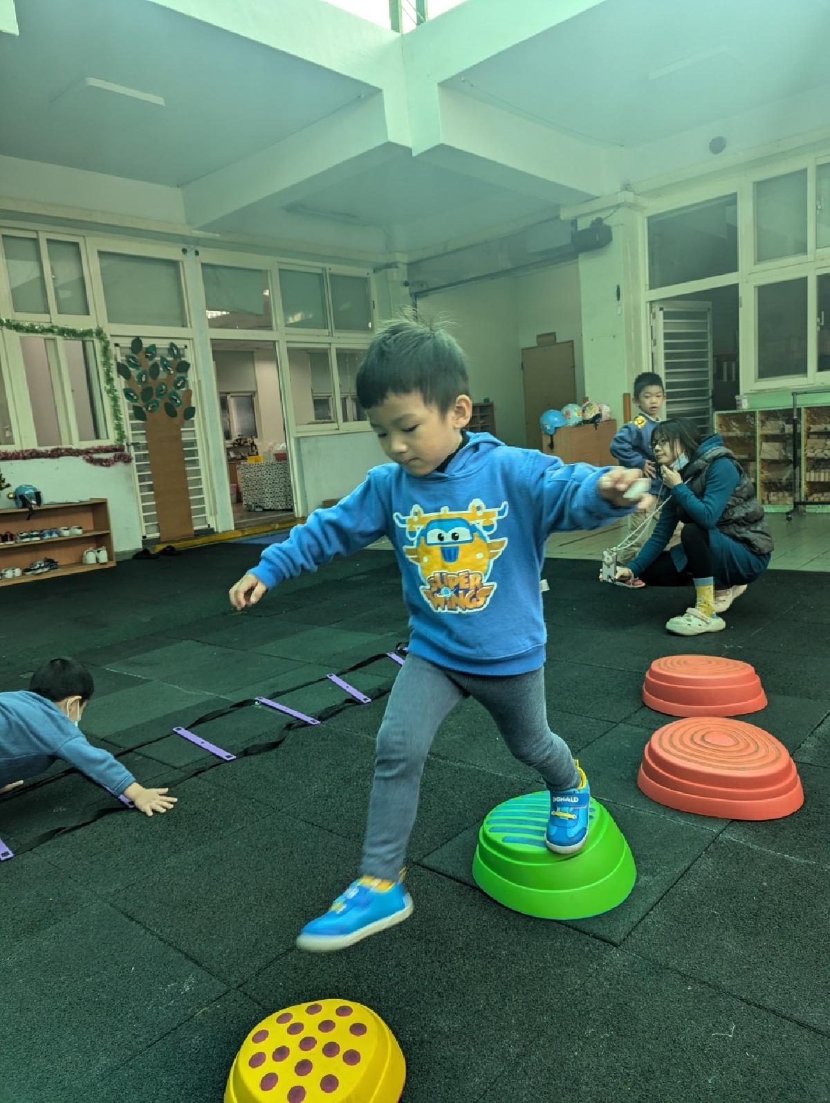 line_album_20241216運動.團討.學習區.剪刀_241216_155