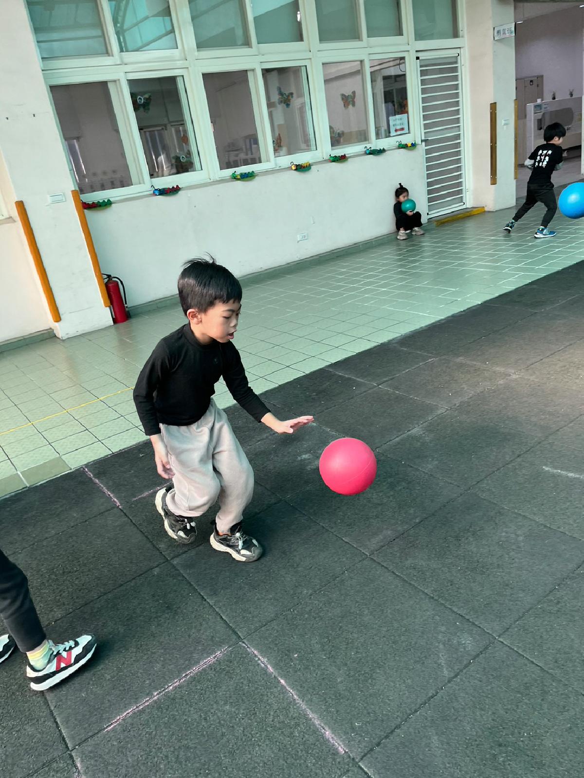 line_album_1140324回顧骨頭主題、牛奶營養、學習區、球_250328_36